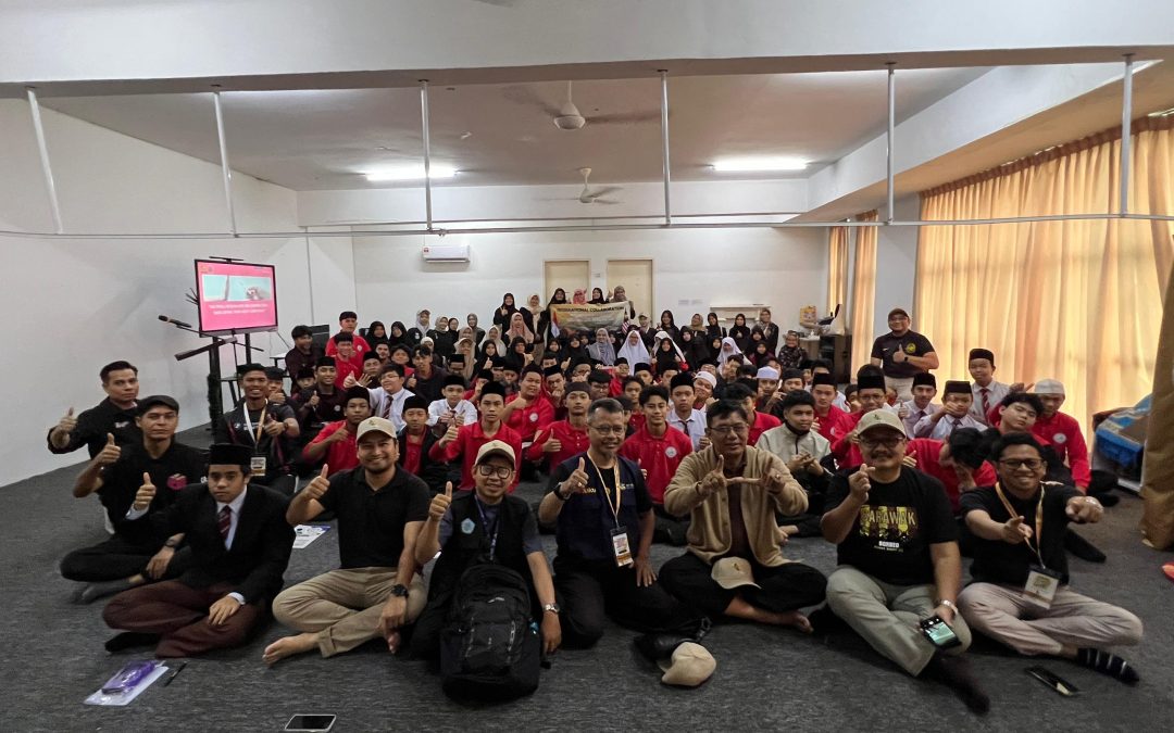 Nurul Purborini PhD (Dosen Keperawatan Fikes) Mewakili Unimma dalam Konferensi Ilmiah dan Pengabdian Kepada Masyarakat Level Internasional di Malaysia