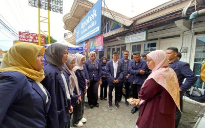 Fikes Kenalkan Terapi Komplementer Melalui Pengabdian Masyarakat